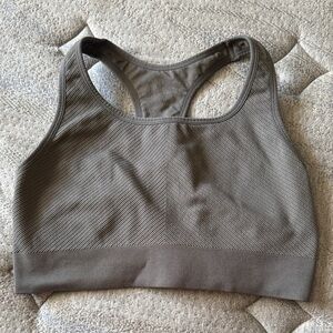 Seamless Ribbed Racerback Sports Bra size XL